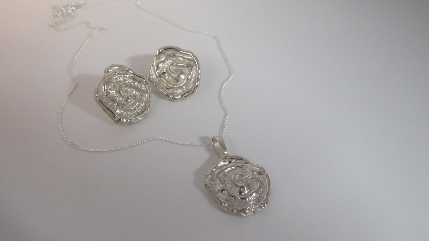 KORU - Reversible necklace