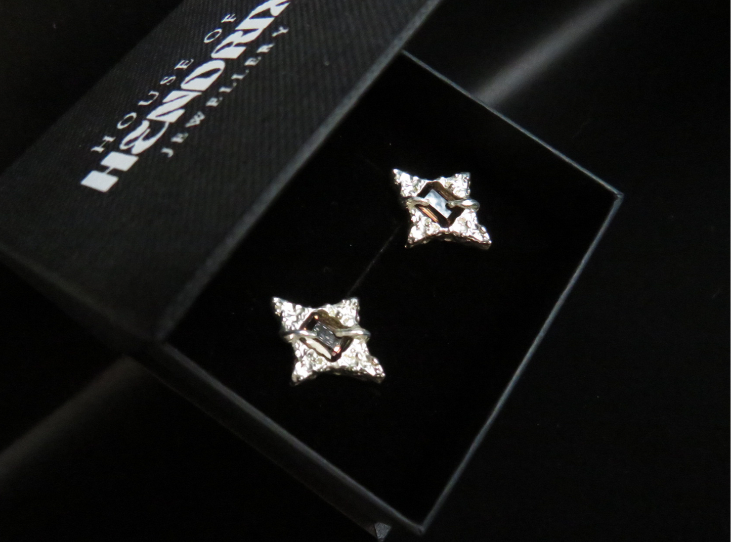 Marla star earrings