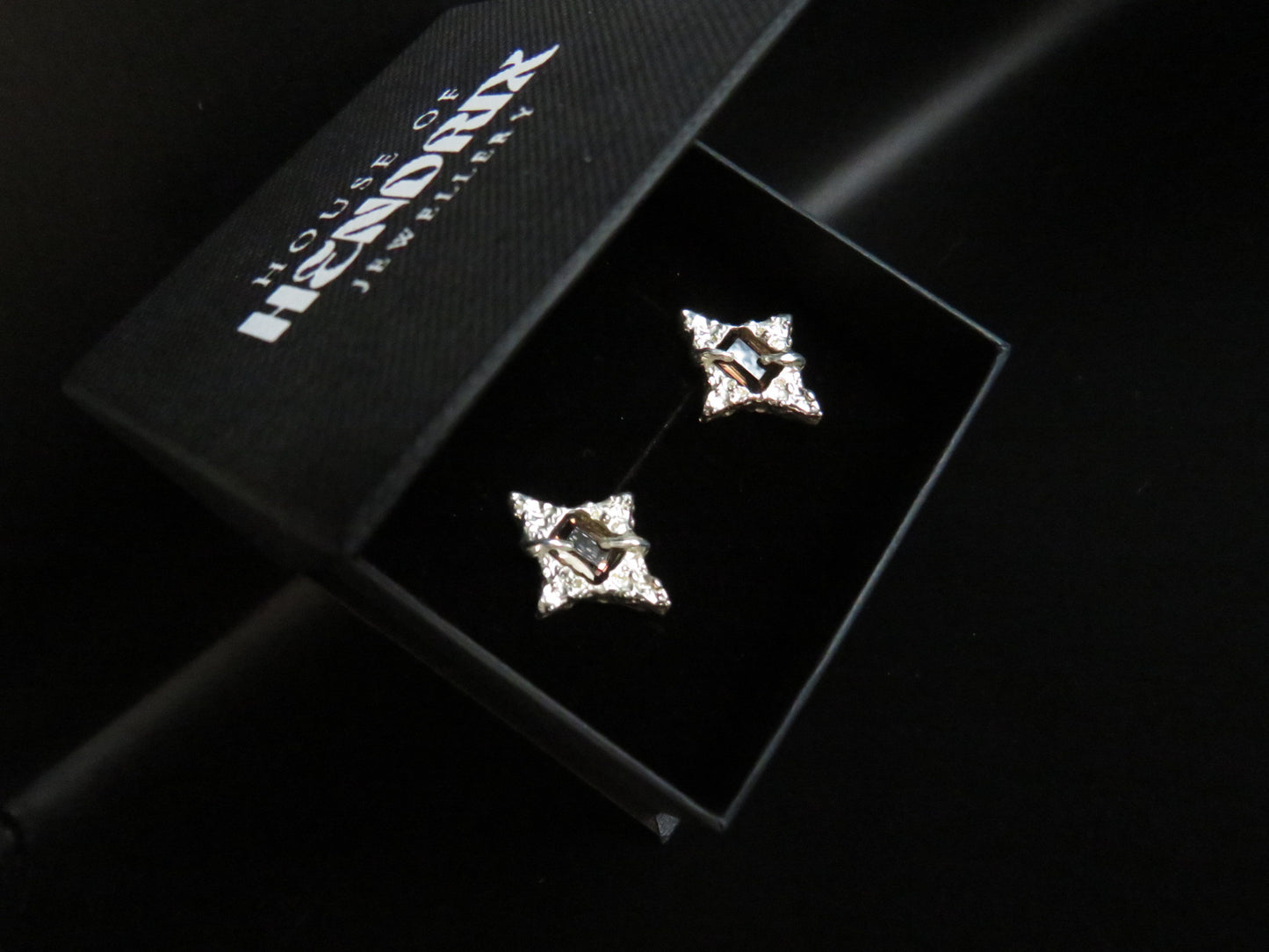 Marla star earrings