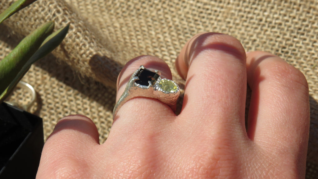 Dusk (Ready to Ship)