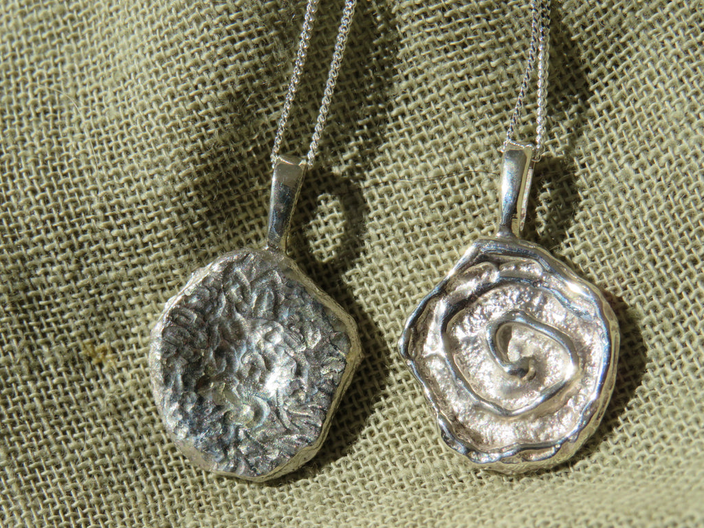 Koru  - Reversible necklace